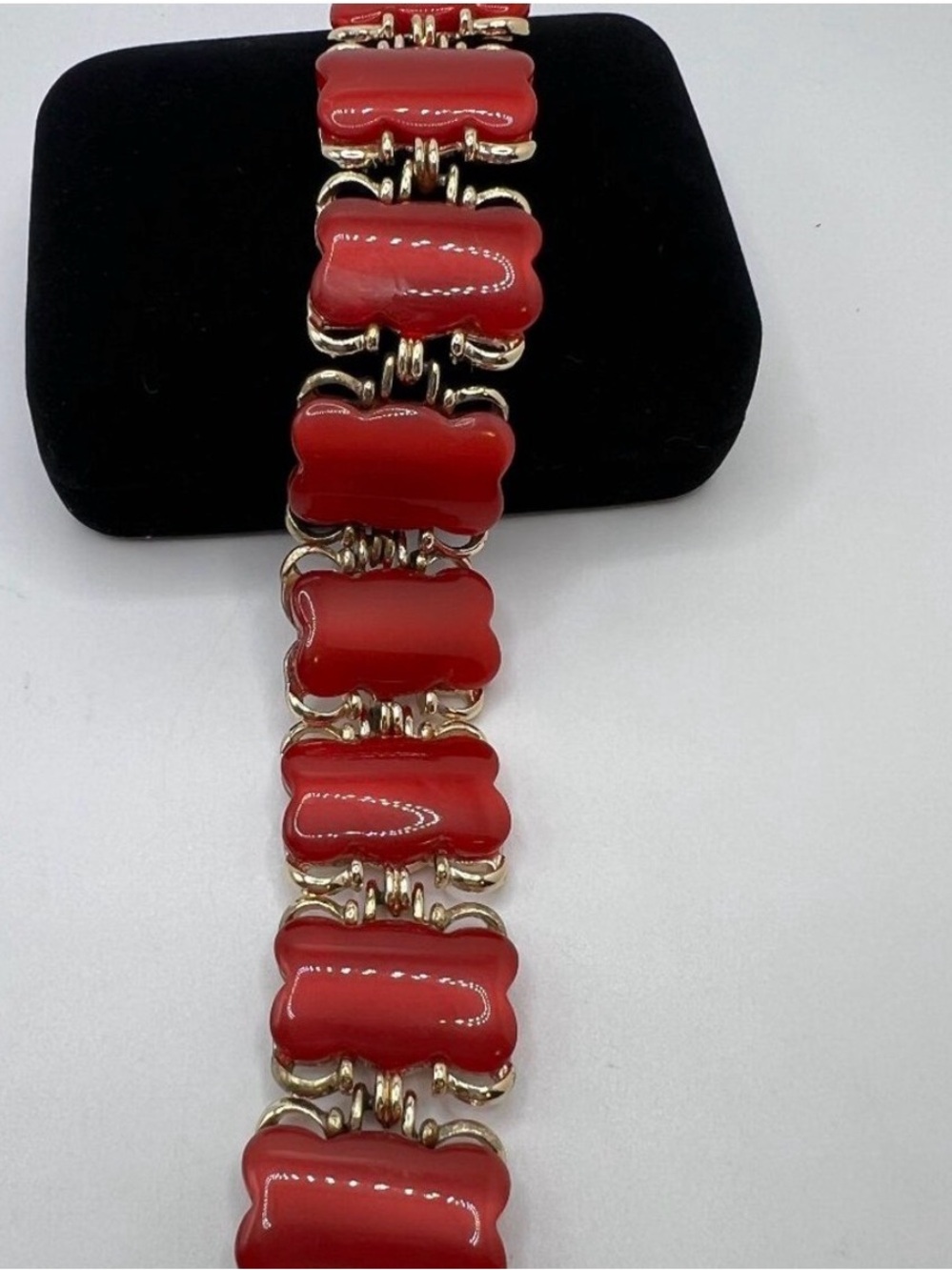 Coro Cherry Red Moonglow Thermoset Link Bracelet - Picture 3 of 7
